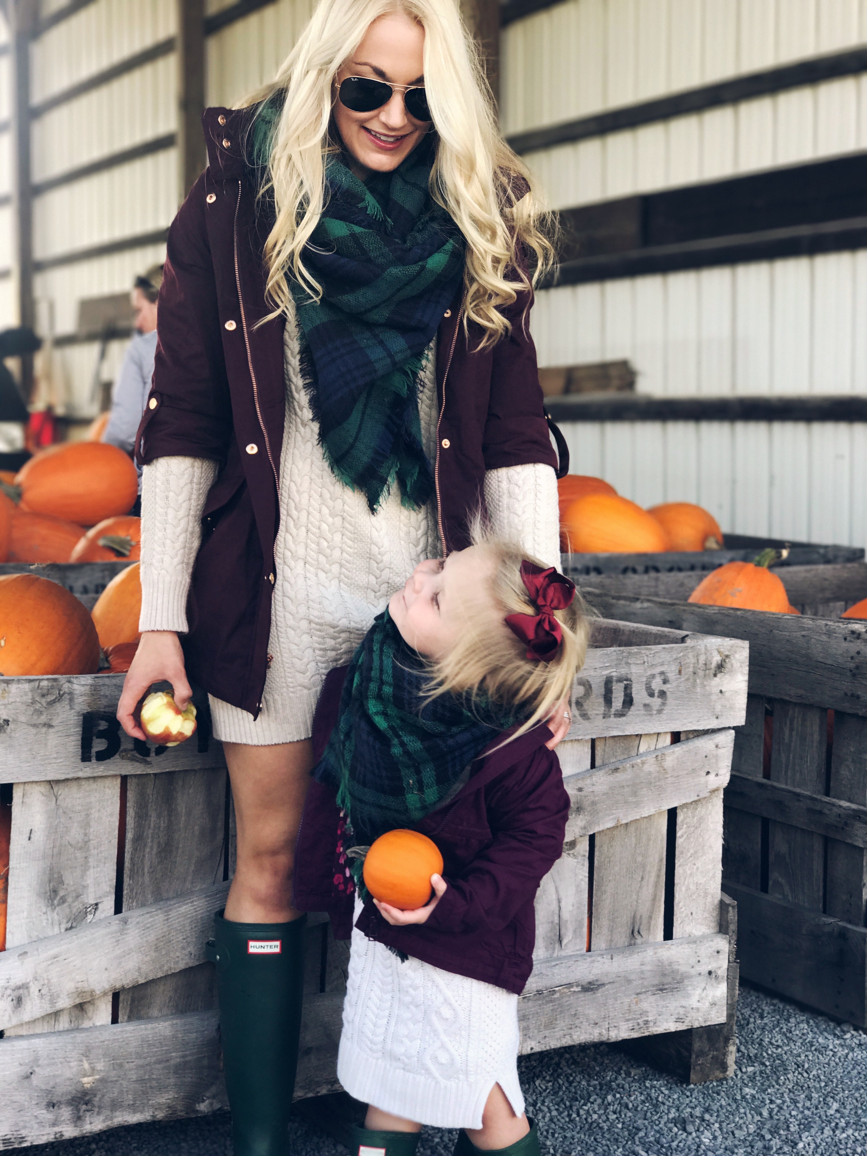 Fall Bucket List: Apple Orchards | Mommy & Me Outfit: Burgundy and Scarves