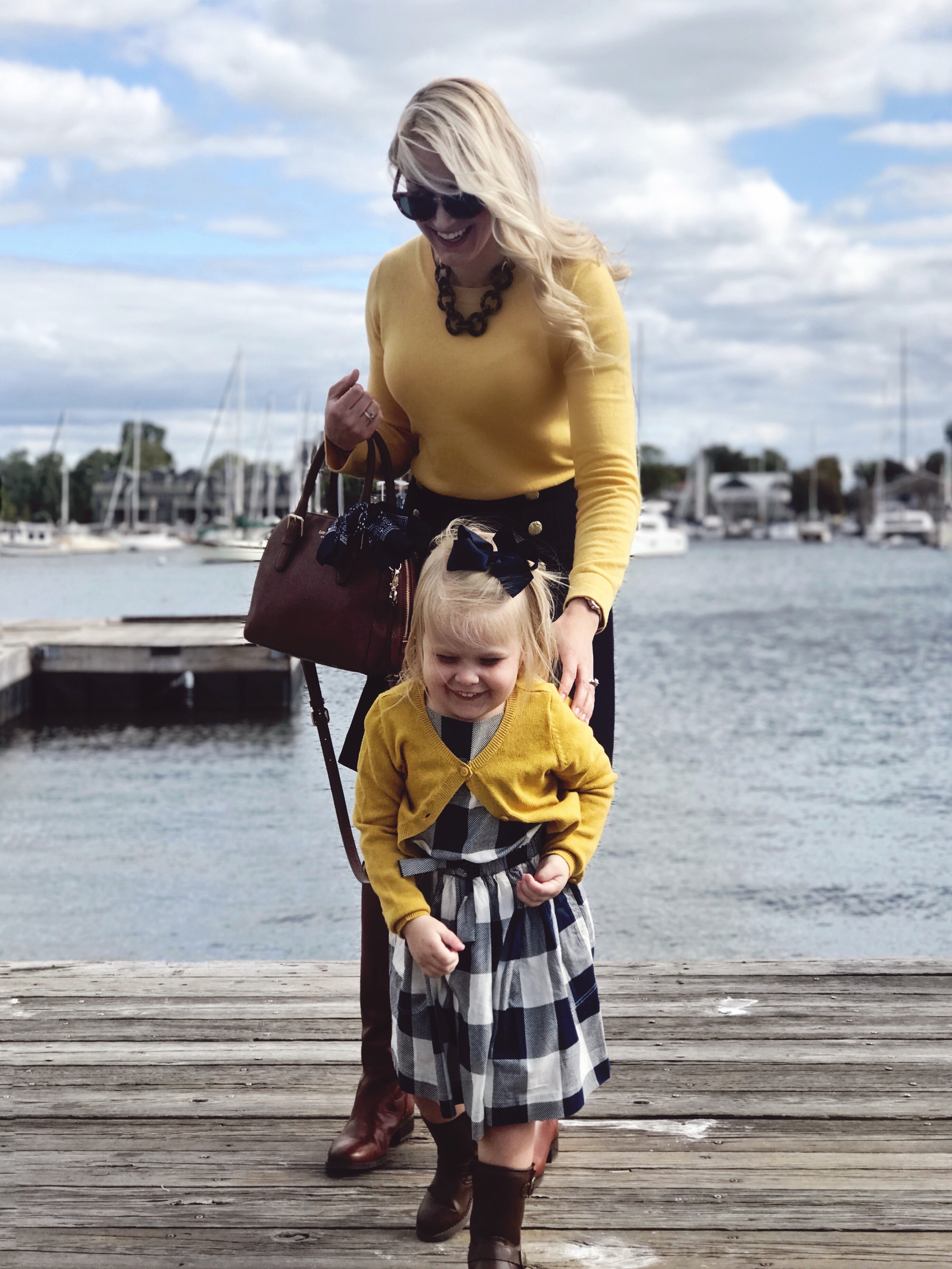 The best places to shop to find mommy and me outfits and looks. How I find my mommy and me outfits.