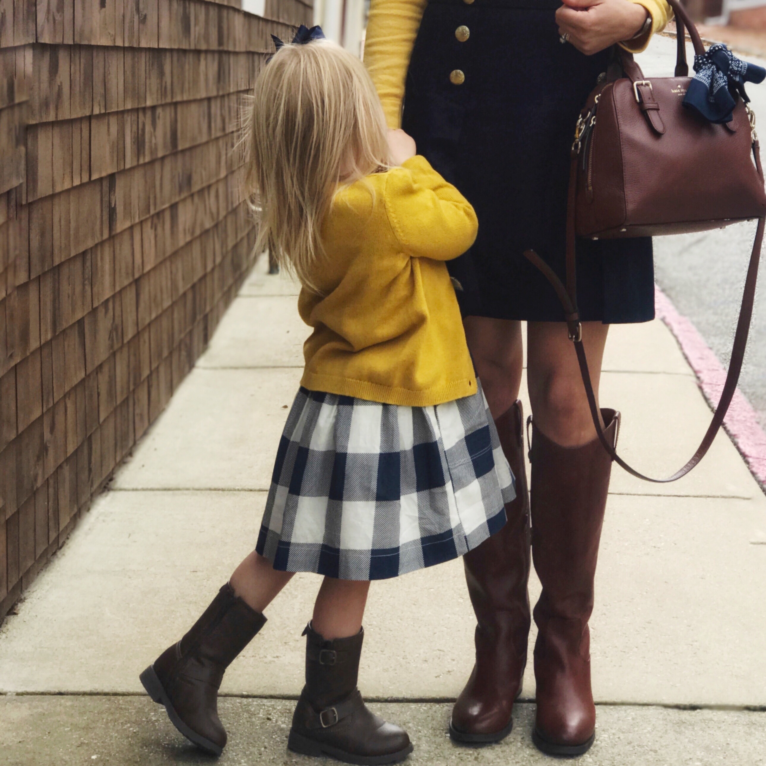 The best places to shop to find mommy and me outfits and looks. How I find my mommy and me outfits.