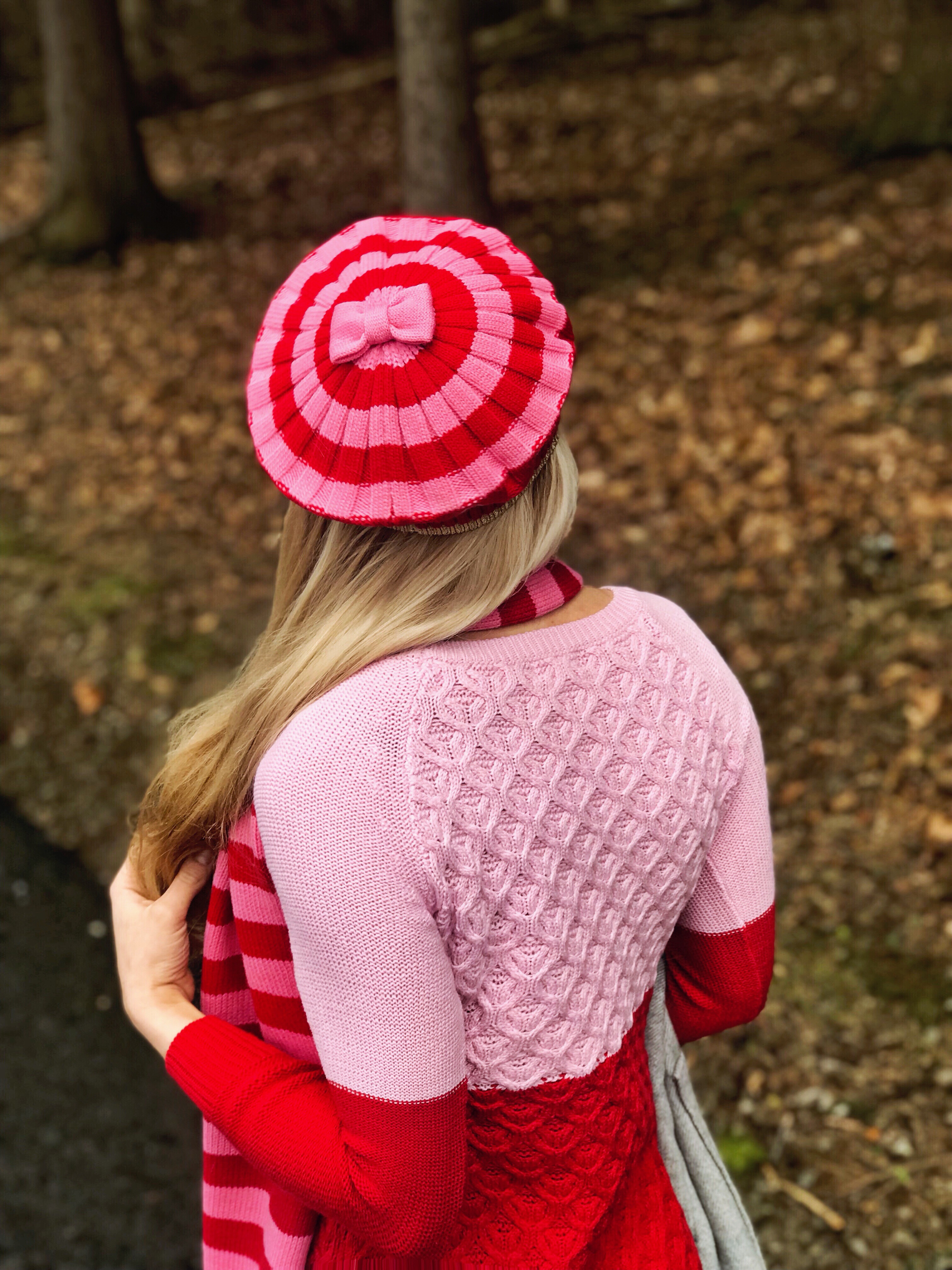 Color Block Sweater | Beret | Valentine's Day Outfit | www.styleherstrong.com