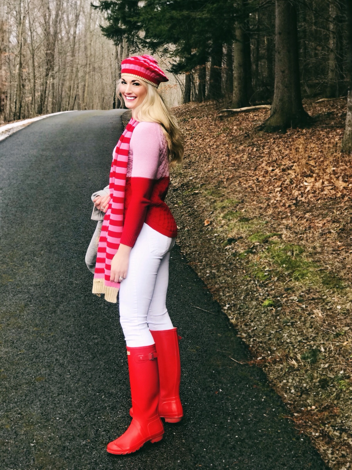 Color Block Sweater | Beret | Valentine's Day Outfit | www.styleherstrong.com