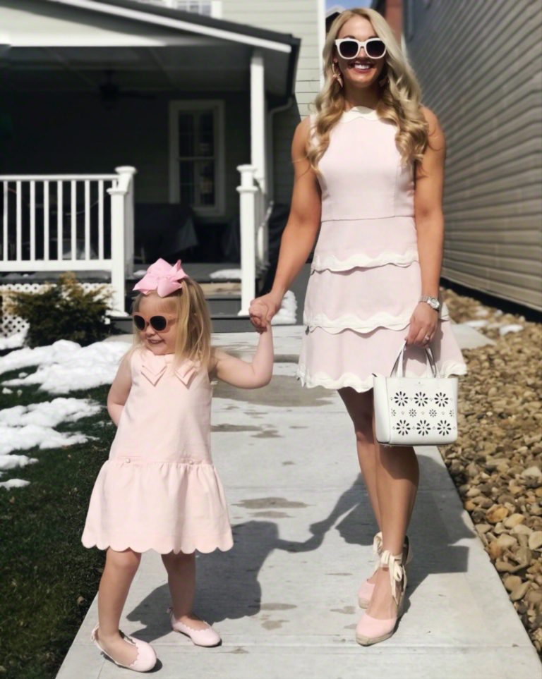 Mommy and Me Outfits | Scallop Pink Dress | Spring Dress | Janie and Jack | #mommyandme #preppyblogger #styleblogger #preppy