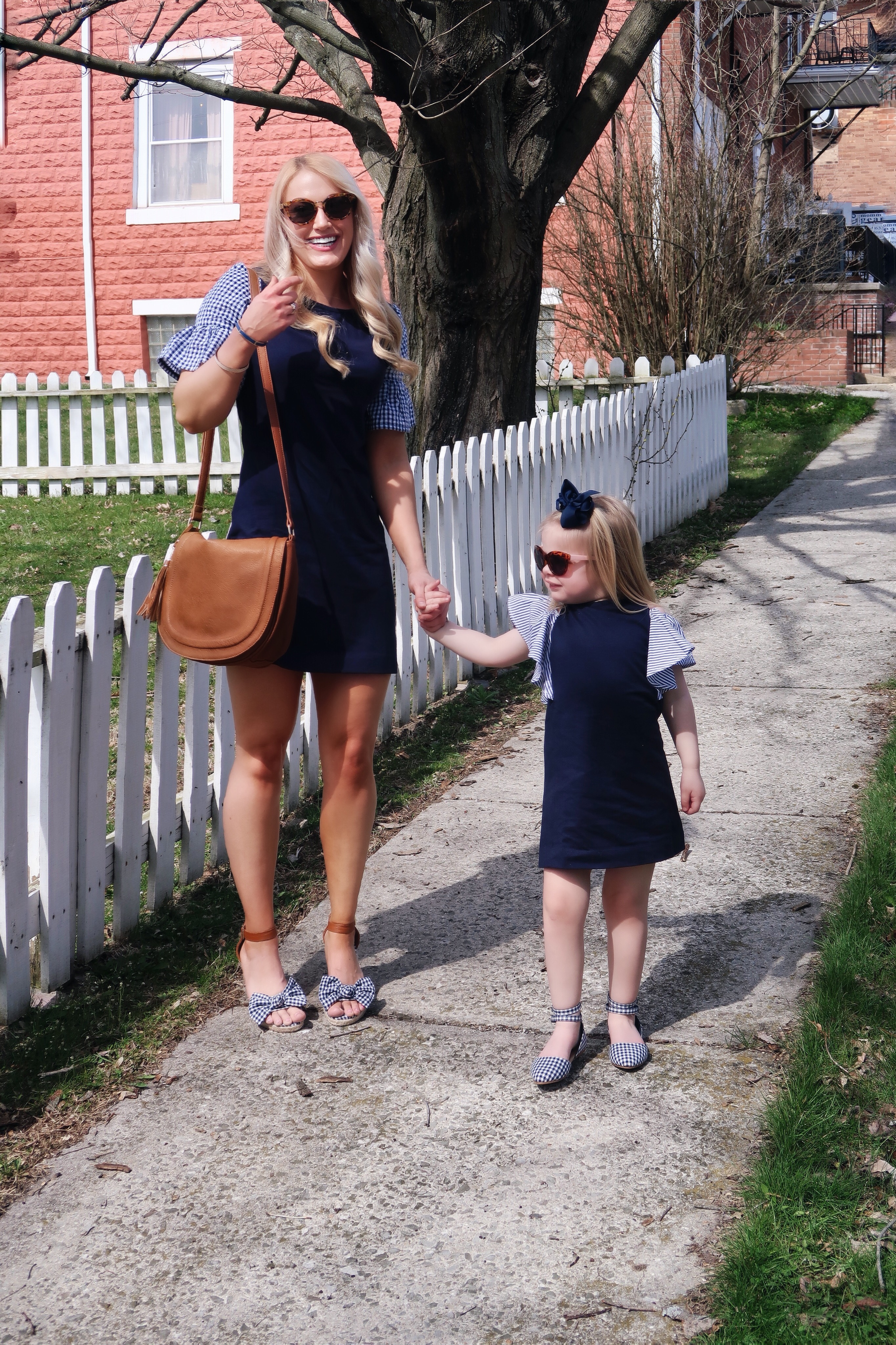 Mommy and Me Outfits | Gingham Shoes & Matching Dresses | Preppy Outfits | Twinning | Matching Outfits #mommyandme #gingham