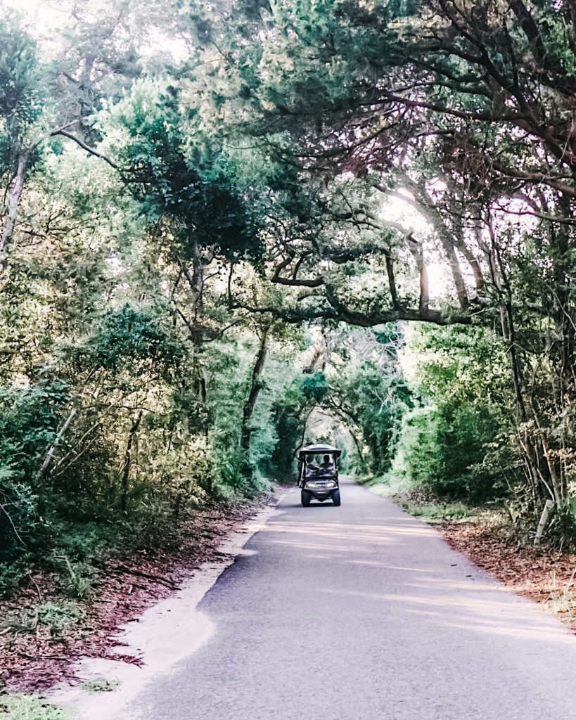 Bald Head Island | 10 Reasons to Visit Bald Head Island | Family Friendly Beach Vacations #baldheadisland Cabana Life | Vineyard Vines | Preppy Family