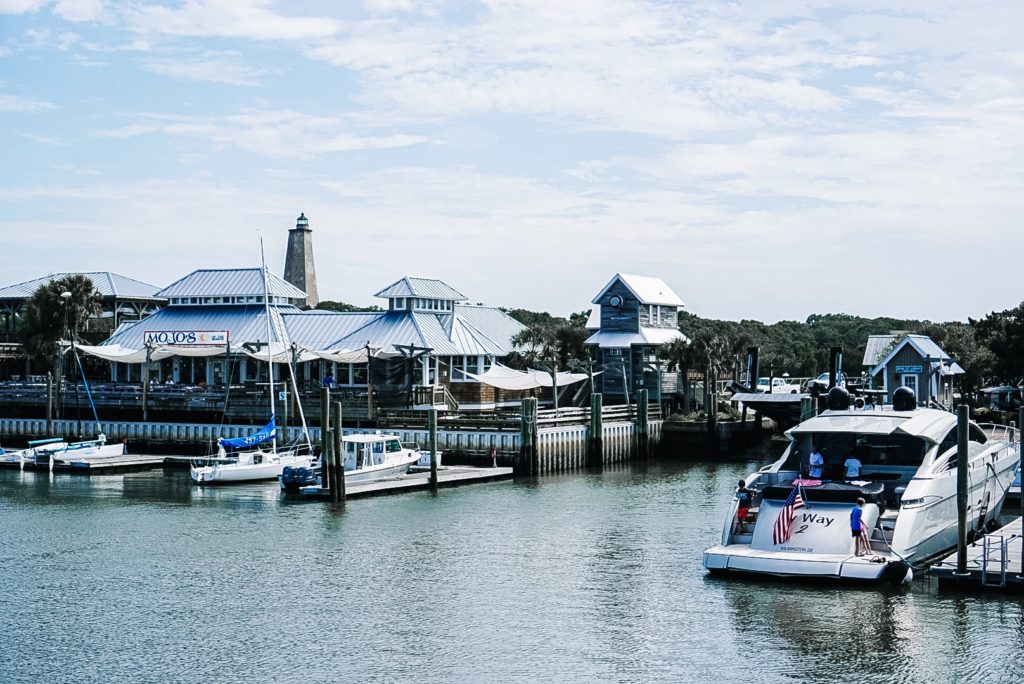 Bald Head Island | 10 Reasons to Visit Bald Head Island | Family Friendly Beach Vacations #baldheadisland Cabana Life | Vineyard Vines | Preppy Family