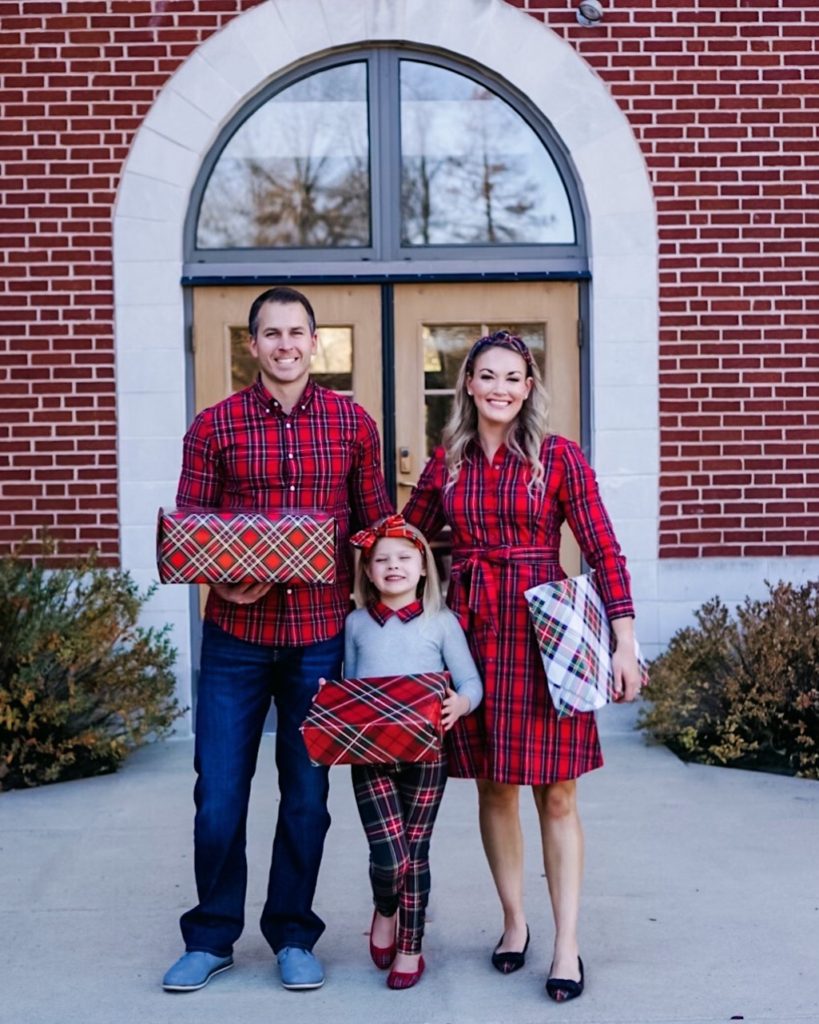 Family Holiday Outfits | Family Matching Outfits | Family Photo Outfits | Christmas Outfits | Holiday Style | Matching Outfits | J.Crew | Preppy Holiday Style | Christmas Picture Outfits | Holiday Card Outfits | Tartan Plaid | Stewart Plaid | Blackwatch Plaid | Fair Isle Sweater