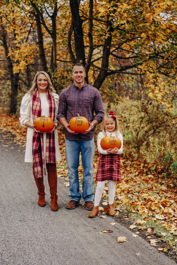 Fall Pregnancy Announcement | Pregnancy Announcement Ideas | Pumpkin Pregnancy Announcement