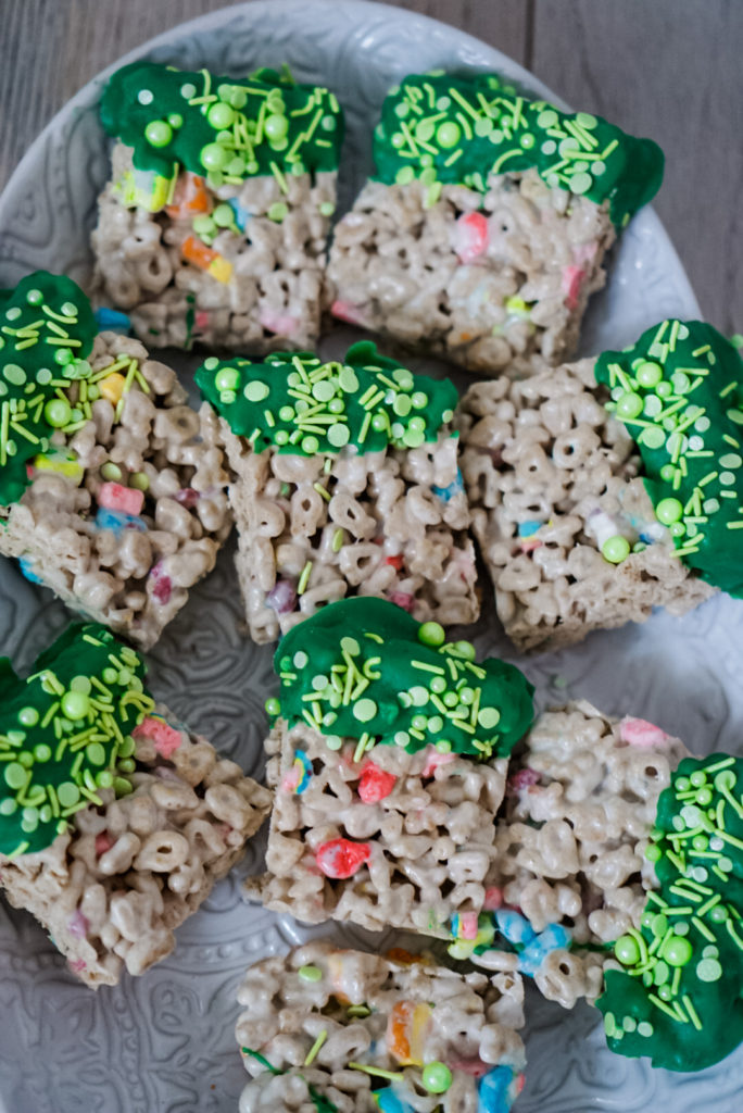 Lucky Charm Marshmallow Bars | Lucky Charm Cereal Bar Recipes | Lucky Charm St. Patrick's Day Treats Recipe