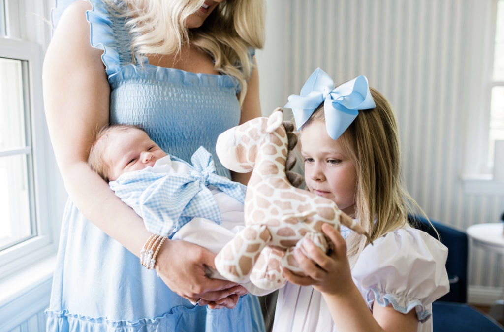 Newborn Photography | Newborn Photos | Family Home Photos | Baby Boy Nursery | Boy Nursery | Little Boy Room | Serena and Lily | Big Sister | Pottery Barn | Grandmillennial Home | Blue and White Home | Family Photo Outfits