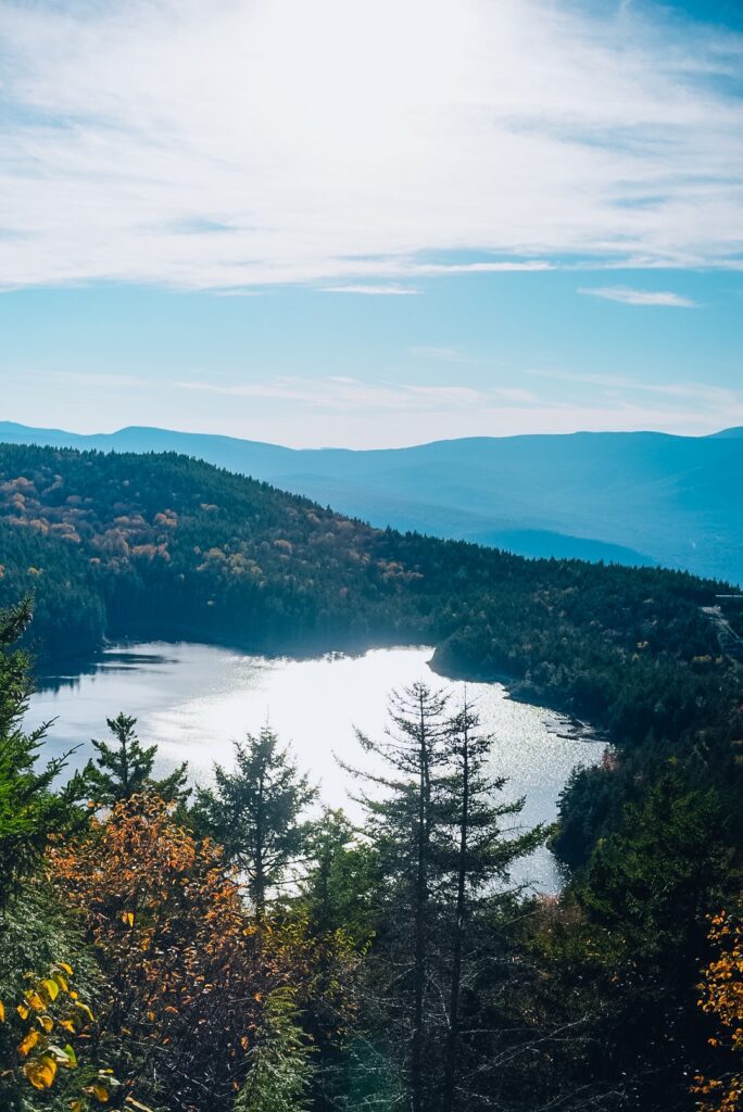 Riverwalk Resort at Loon Mountain | The perfect fall foliage leaf peeping destination or ski trip to the White Mountains resort